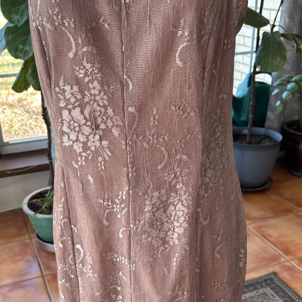 Damianou vintage lace maxi dress - Picture 3 of 12